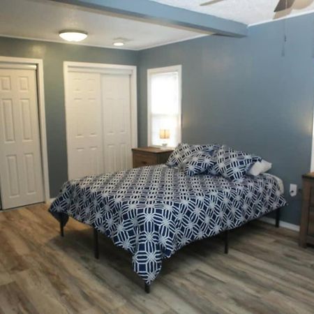 1 Bedroom With A Fireplace Close To Base ลอว์ตัน ภายนอก รูปภาพ