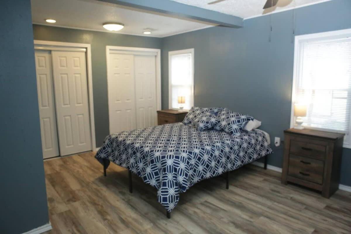 1 Bedroom With A Fireplace Close To Base ลอว์ตัน ภายนอก รูปภาพ