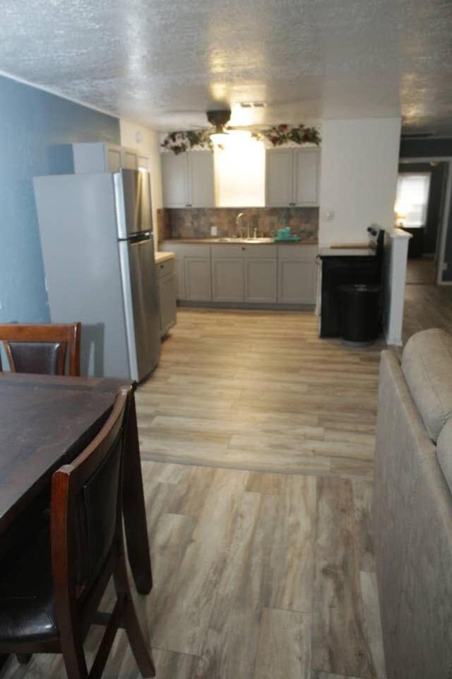 1 Bedroom With A Fireplace Close To Base ลอว์ตัน ภายนอก รูปภาพ
