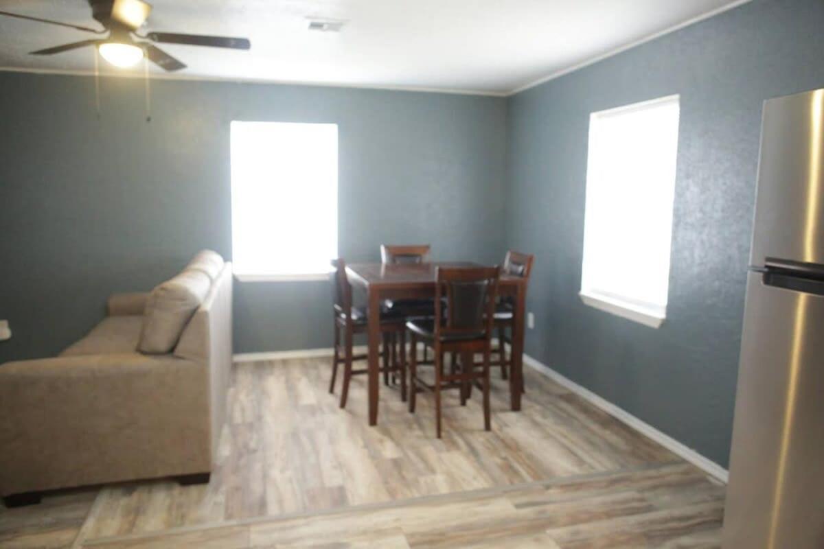 1 Bedroom With A Fireplace Close To Base ลอว์ตัน ภายนอก รูปภาพ