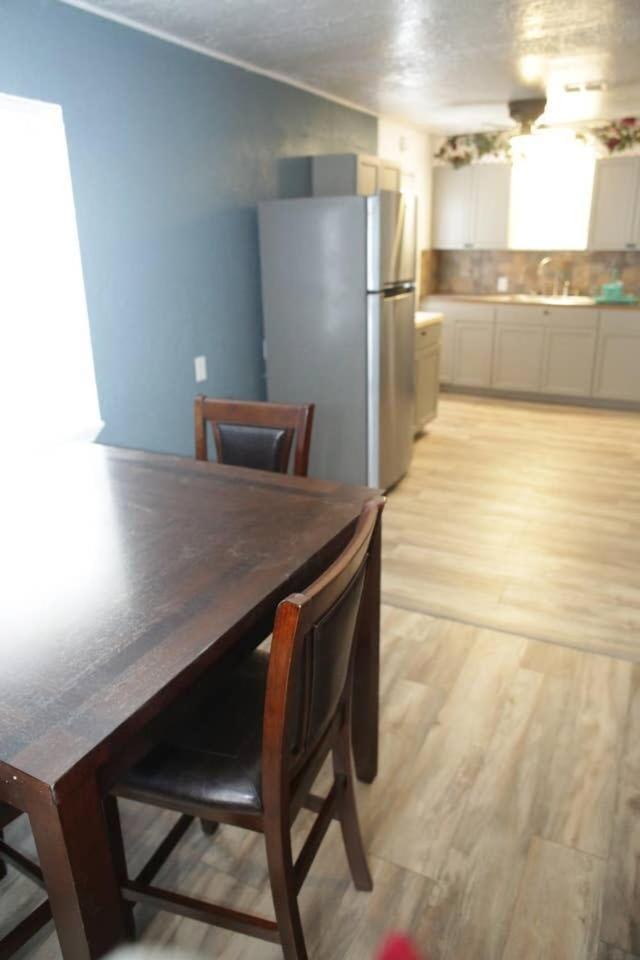 1 Bedroom With A Fireplace Close To Base ลอว์ตัน ภายนอก รูปภาพ